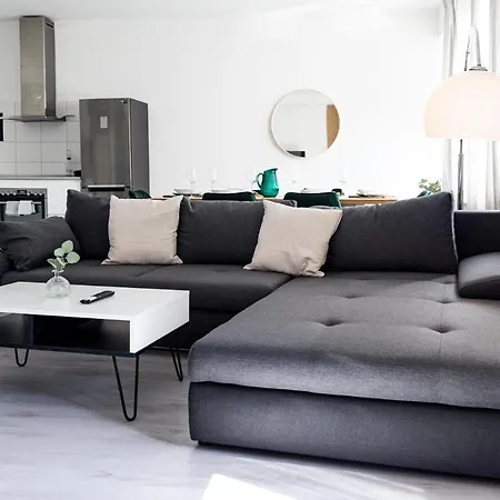 Micoa Style Messe - Parken - Netflix Apartment